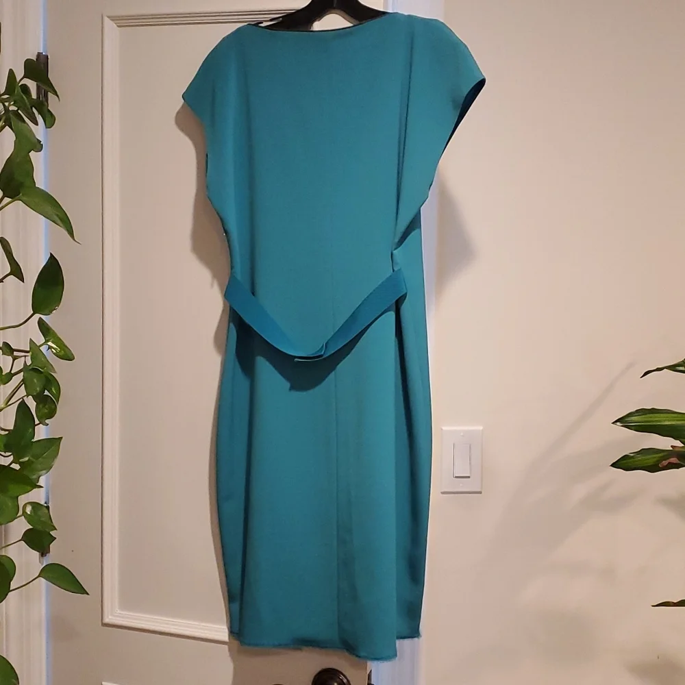Elie tahari green cow neck below knee dress - Picture 3 of 5